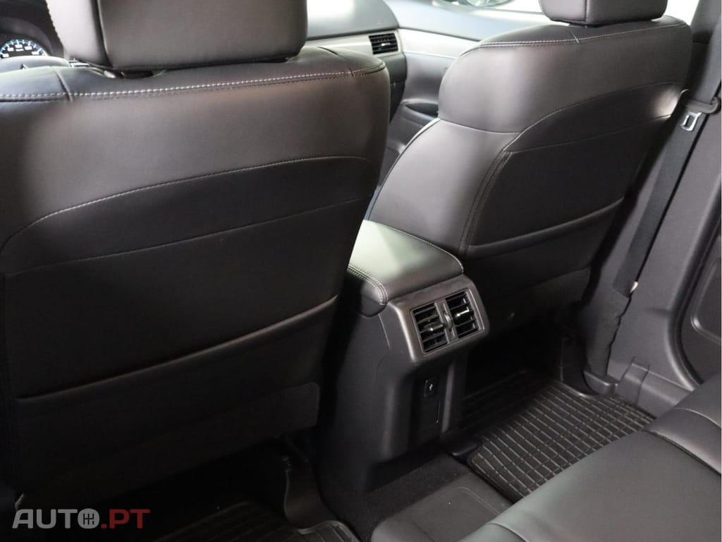 Mitsubishi Outlander 2.4 PHEV Instyle