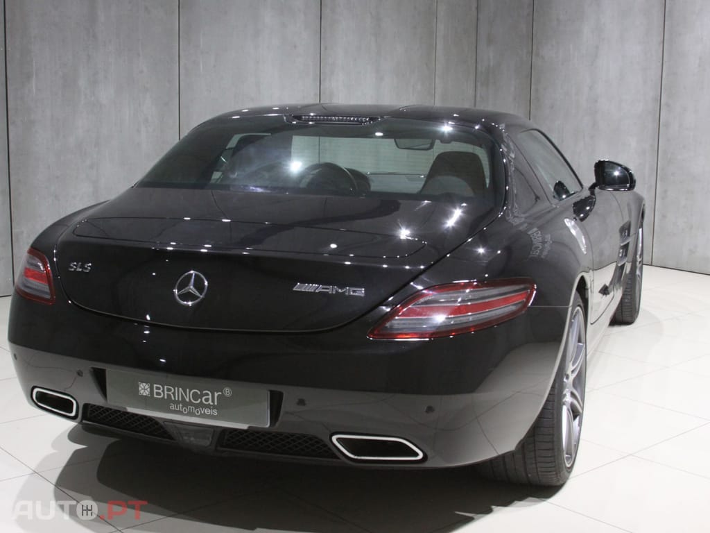 Mercedes-Benz SLS 63 AMG