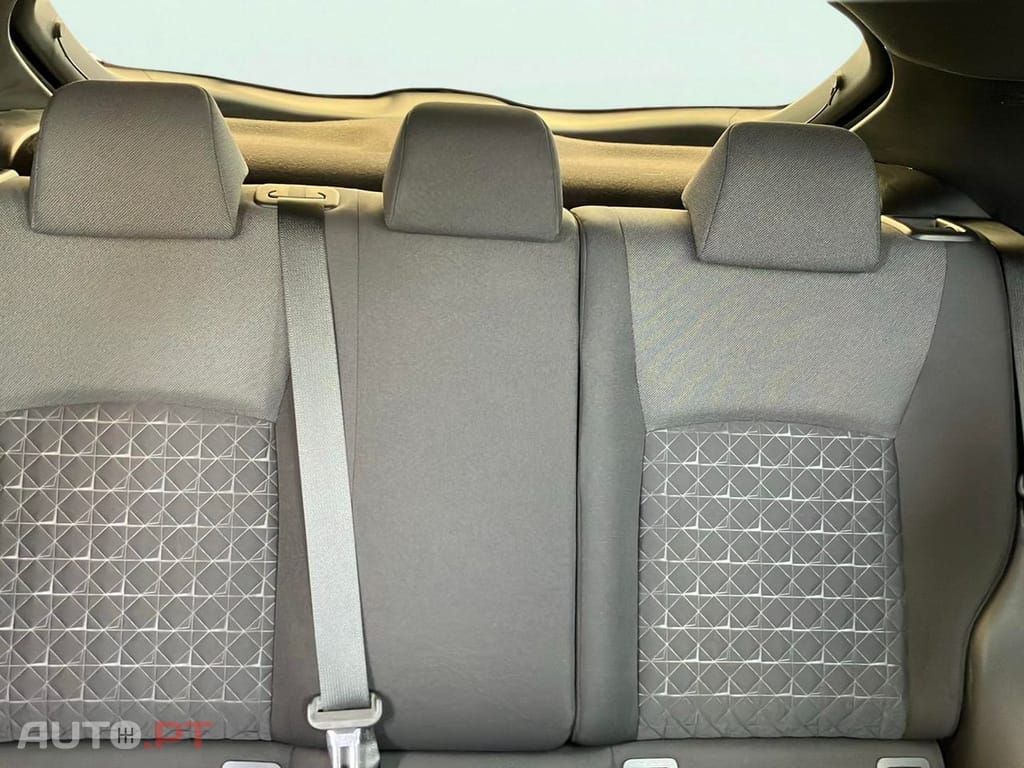 Toyota C-HR 1.8 Hybrid Square Collection