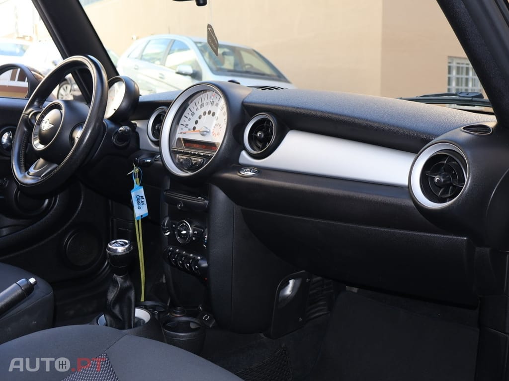 MINI Cooper One