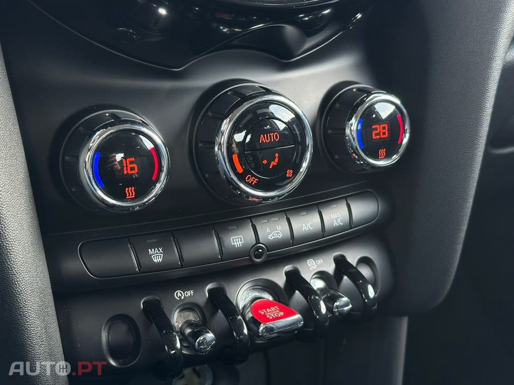 MINI Cooper Cooper D