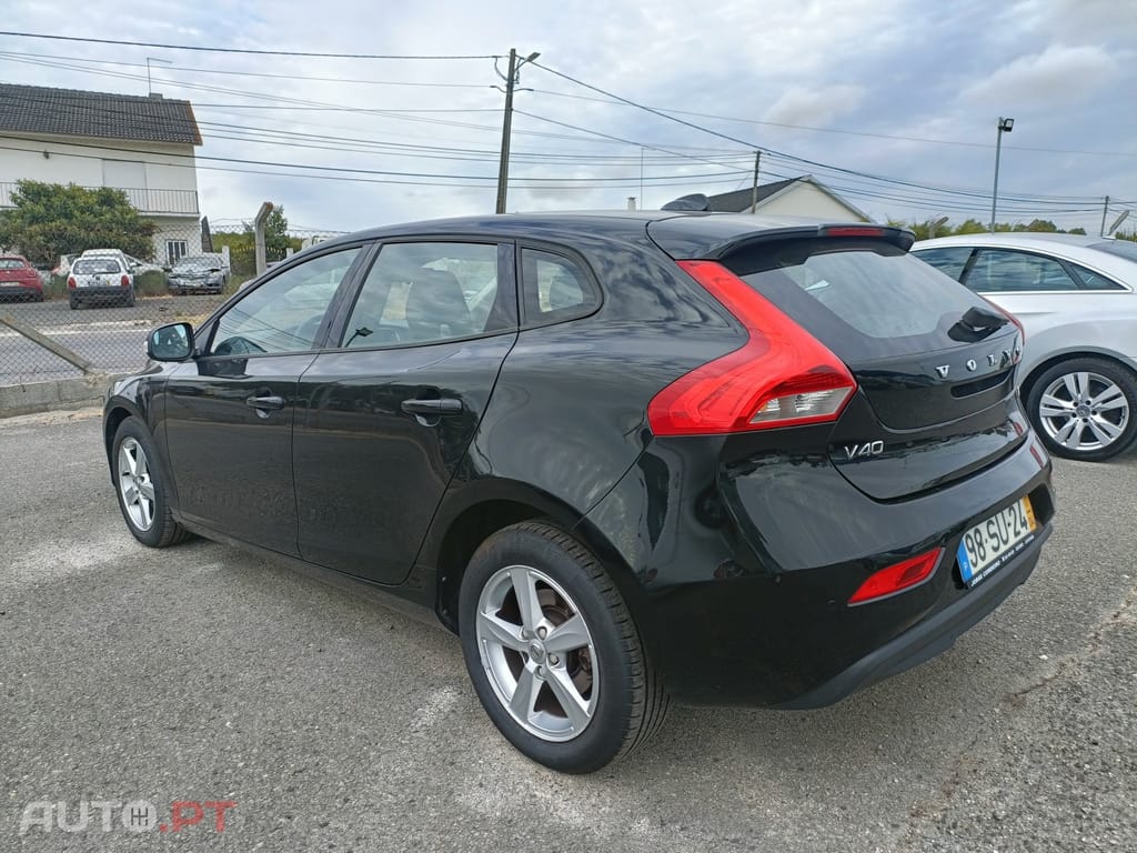 Volvo V40 2.0 D2 Momentum