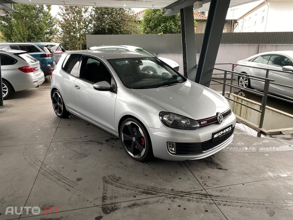 Volkswagen Golf 2.0 GTI
