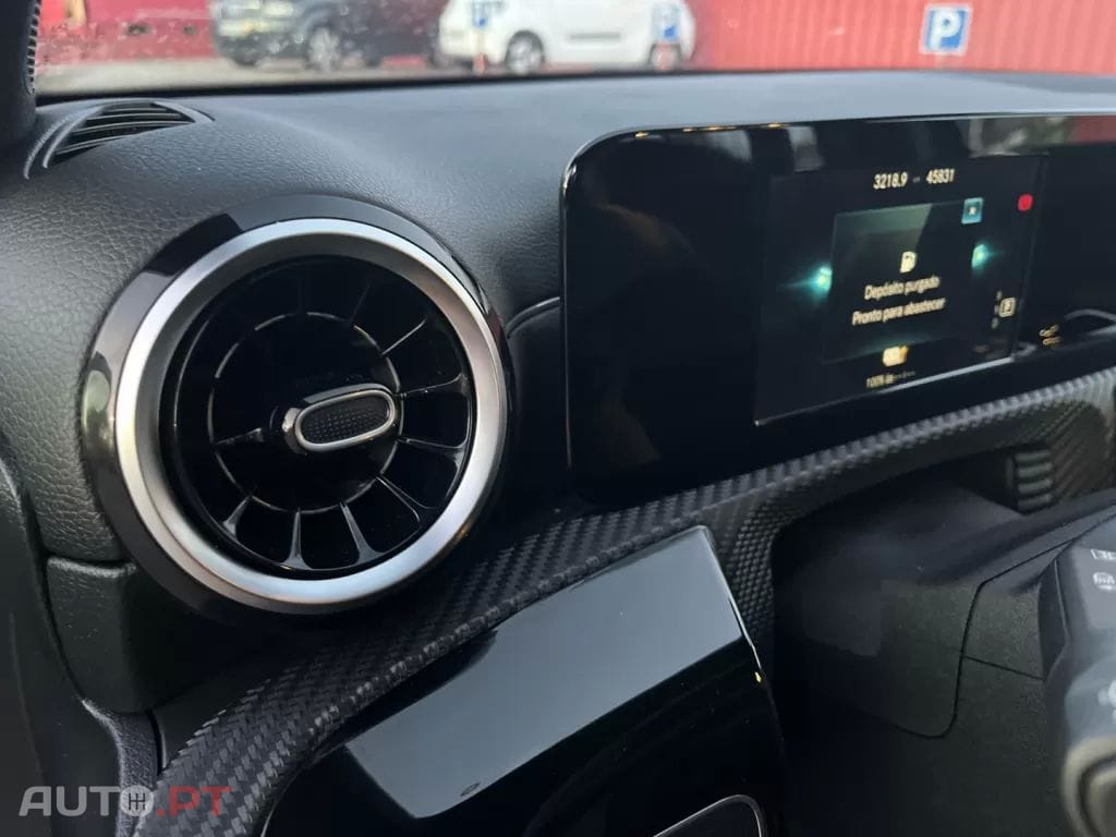 Mercedes-Benz A 250 e 8G-DCT Advanced Progressive