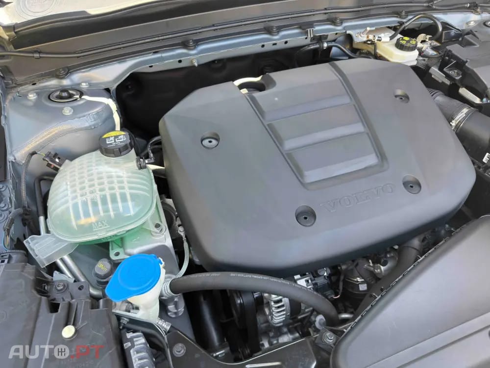 Volvo XC40 1.5 T3 Momentum Plus Geartronic