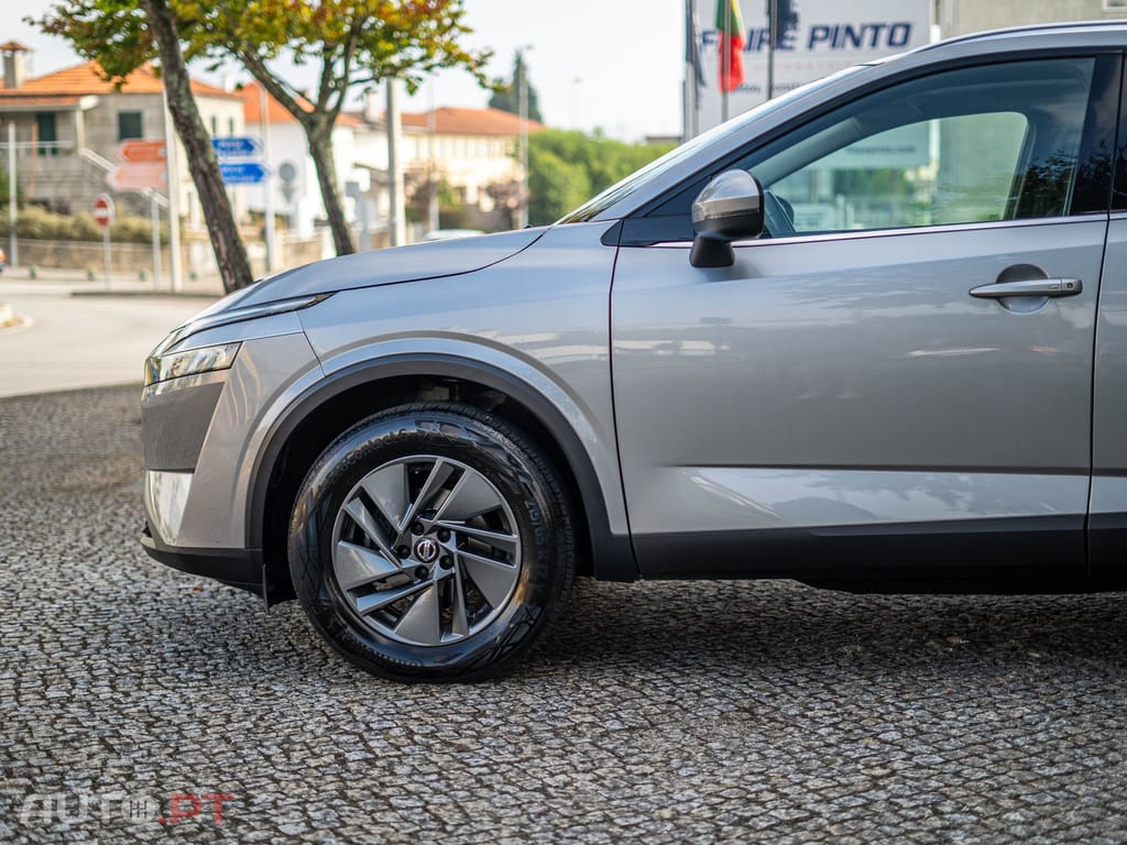 Nissan Qashqai 1.3 DIG-T Acenta LED+R