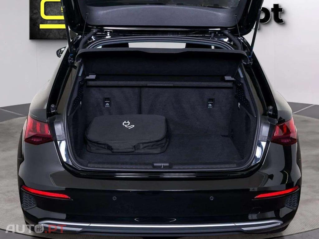 Audi A3 Sportback TFSI e Advanced 40 