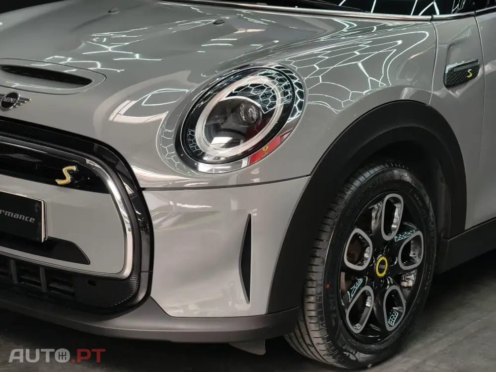 MINI Cooper Cooper SE