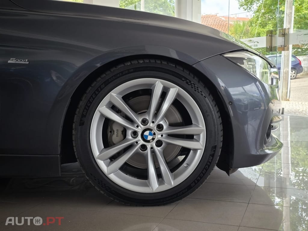 BMW 335 d Touring xDrive Line Sport