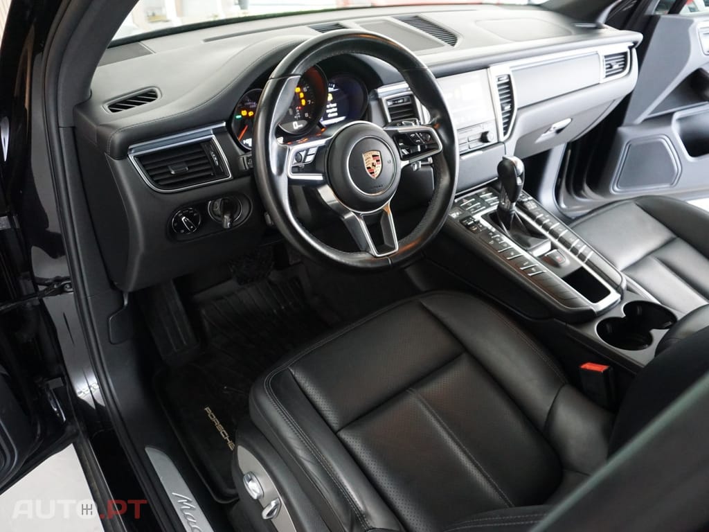 Porsche Macan PDK