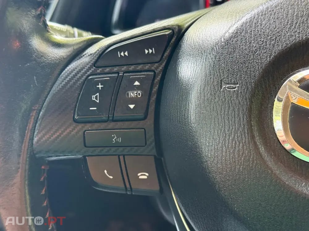 Mazda 3 1.5 Sky-D Excellence Pack Leather Navi