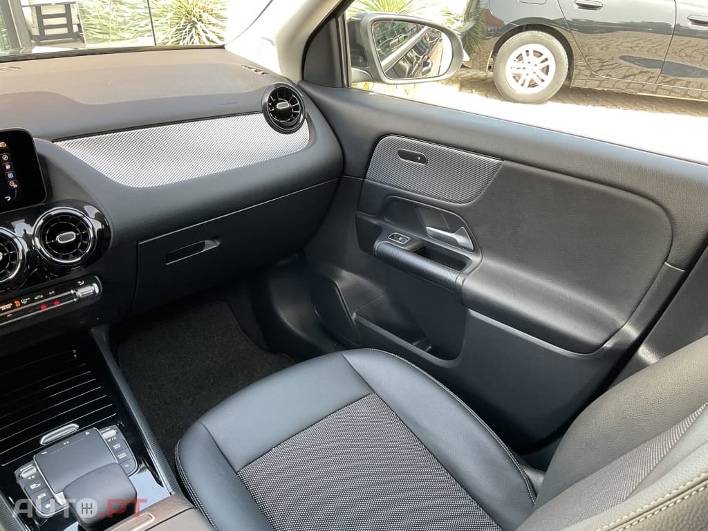 Mercedes-Benz GLA 200 d