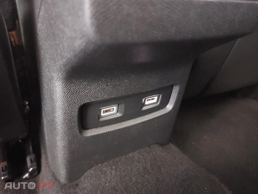 Citroen e-C4 50 kWh Shine Pack