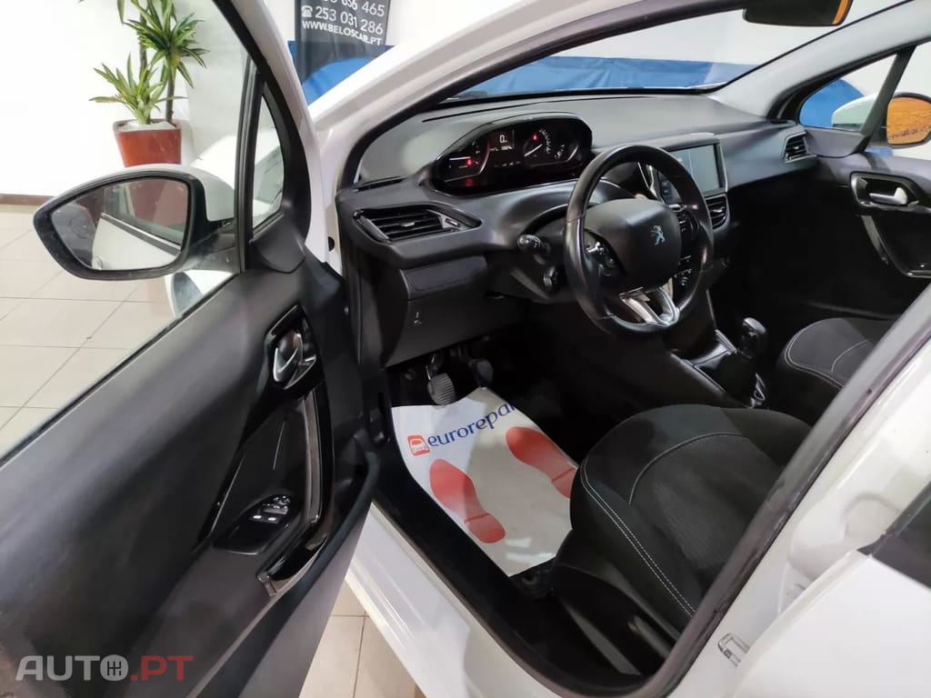 Peugeot 208 1.2 PureTech Active