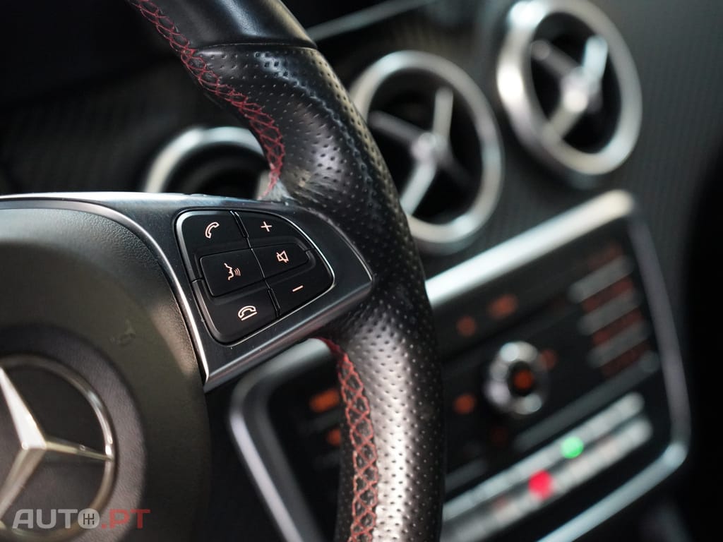 Mercedes-Benz A 160 d AMG Line