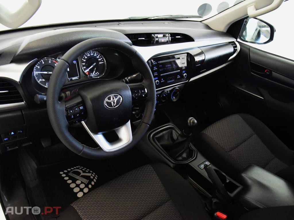 Toyota Hilux 2.4 D-4D 4WD Challenge