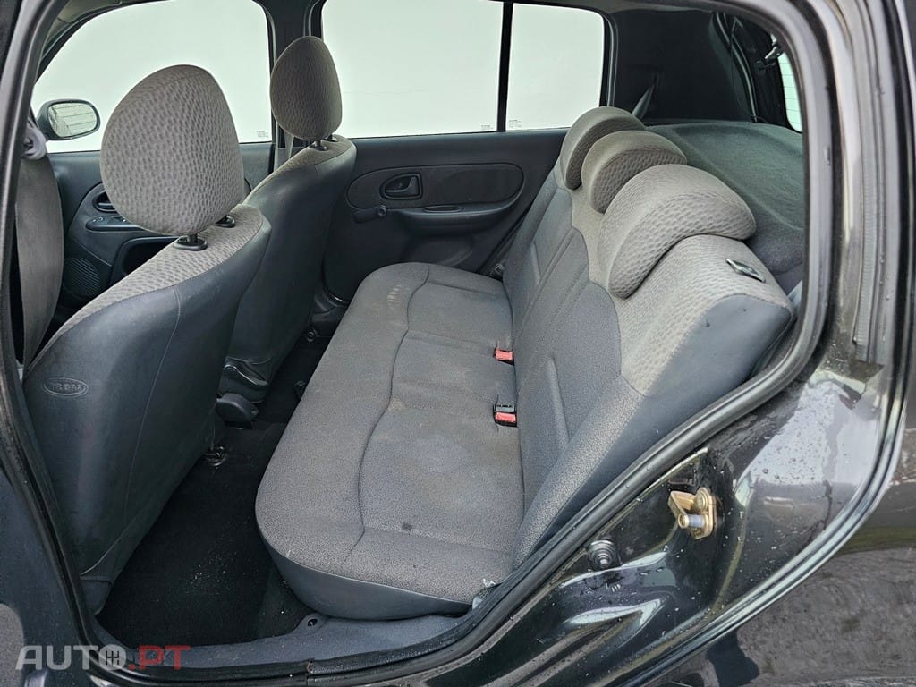 Renault Clio 1.2 Confort Authentique