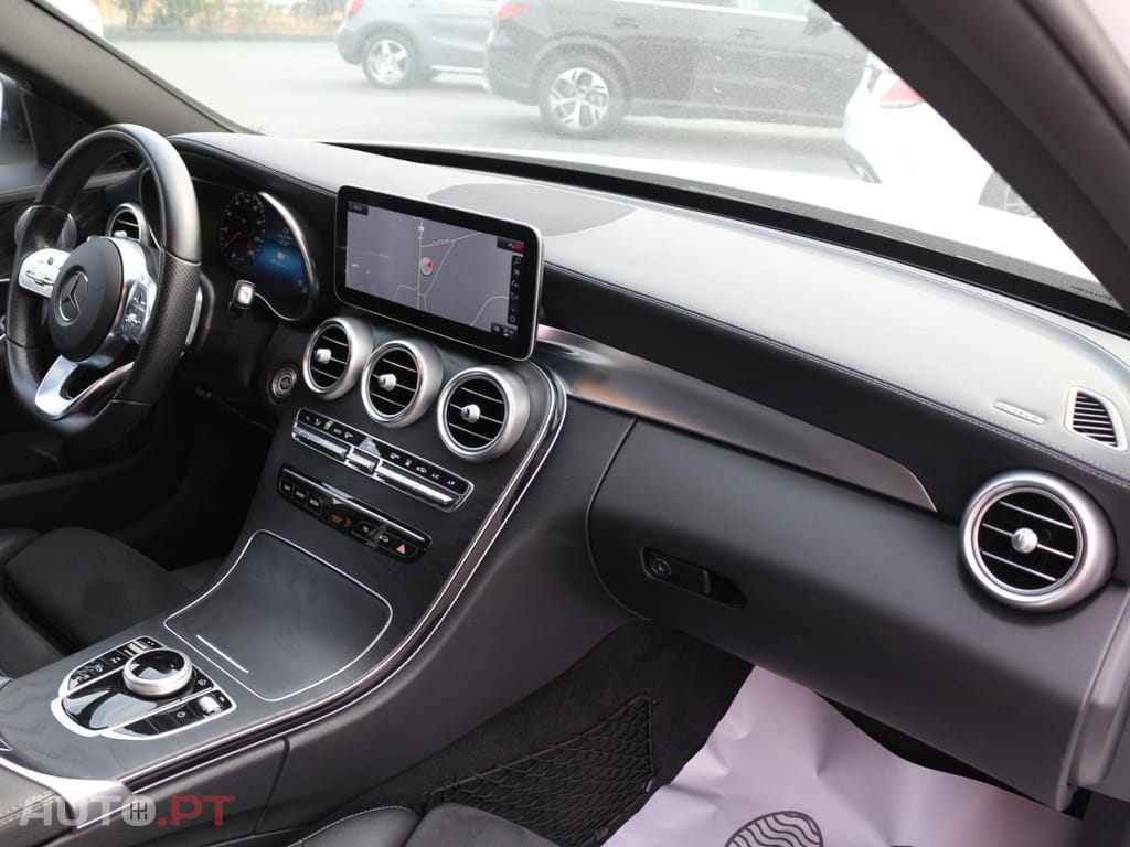 Mercedes-Benz C 300 de AMG Line