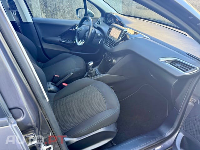 Peugeot 208 Allure