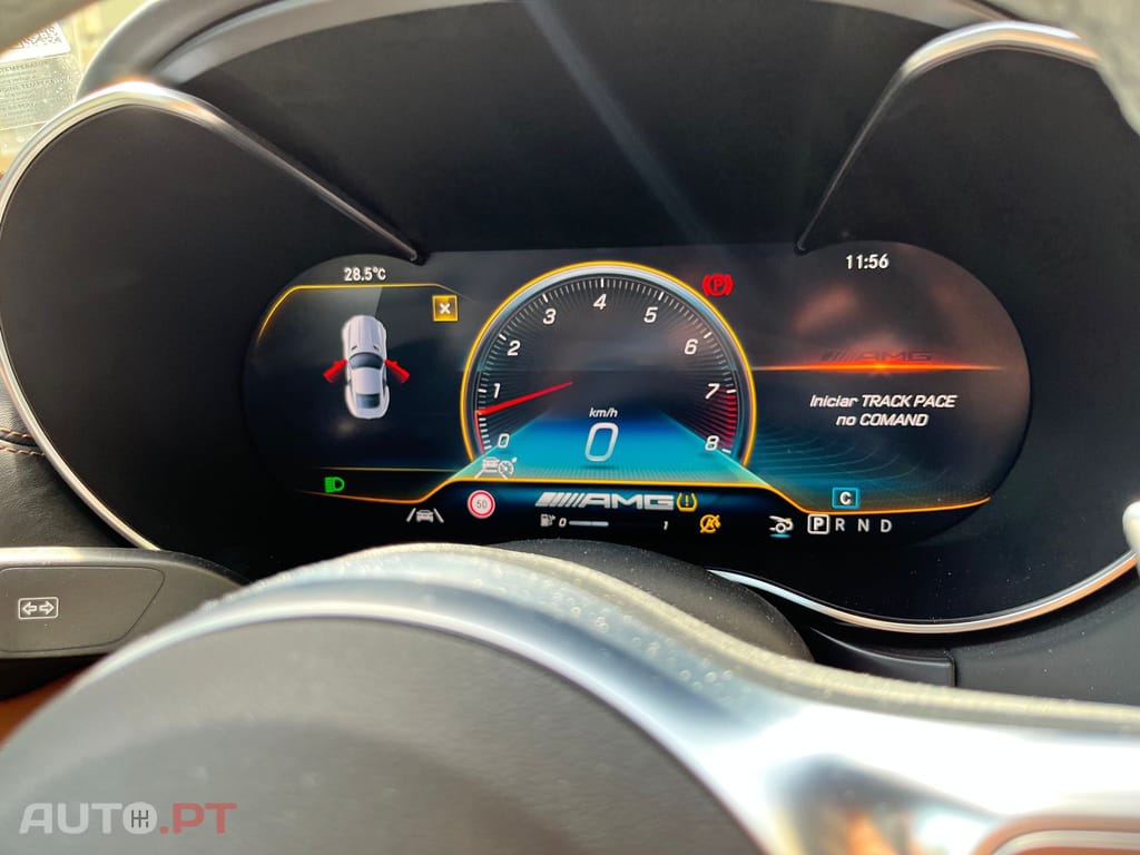 Mercedes-Benz AMG GT Coupe  V8 