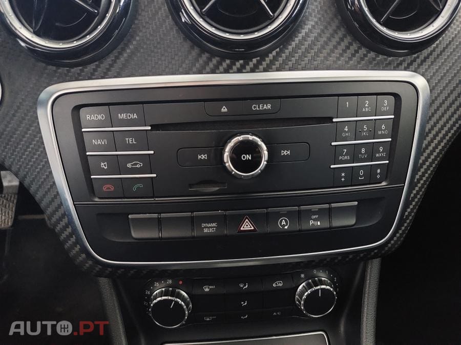 Mercedes-Benz GLA 180 Urban