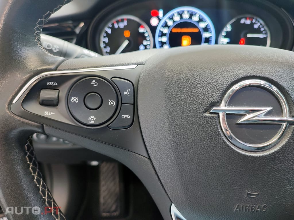 Opel Insignia 1.6 CDTI BUSINESS