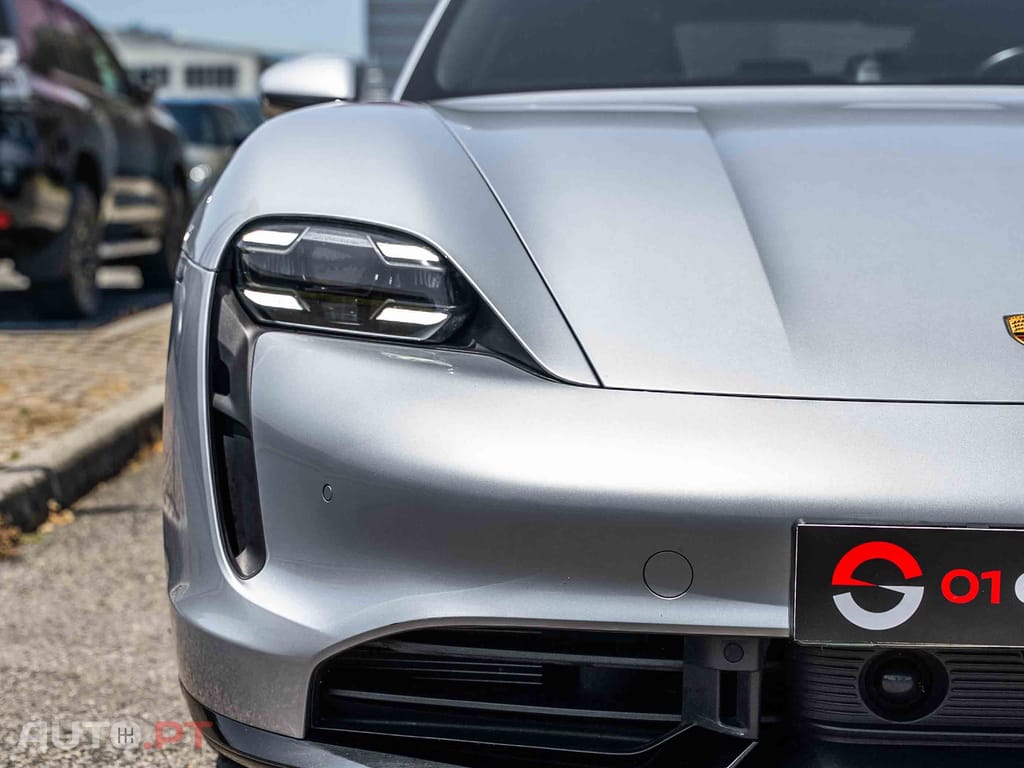 Porsche Taycan Turbo