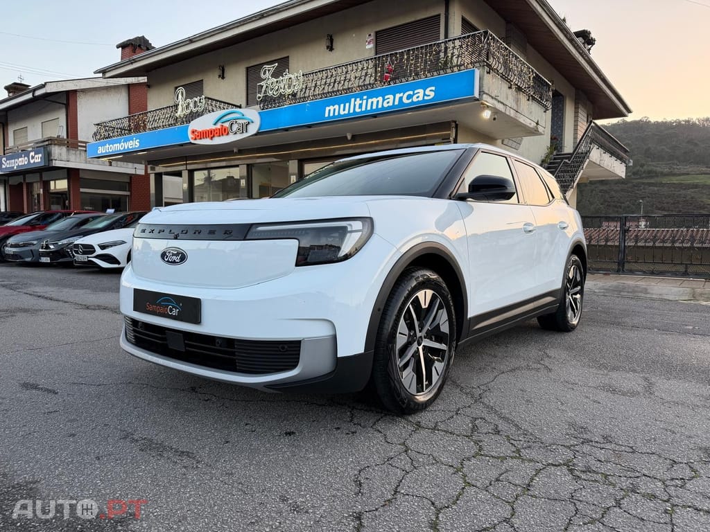 Ford Explorer 77 kWh Select