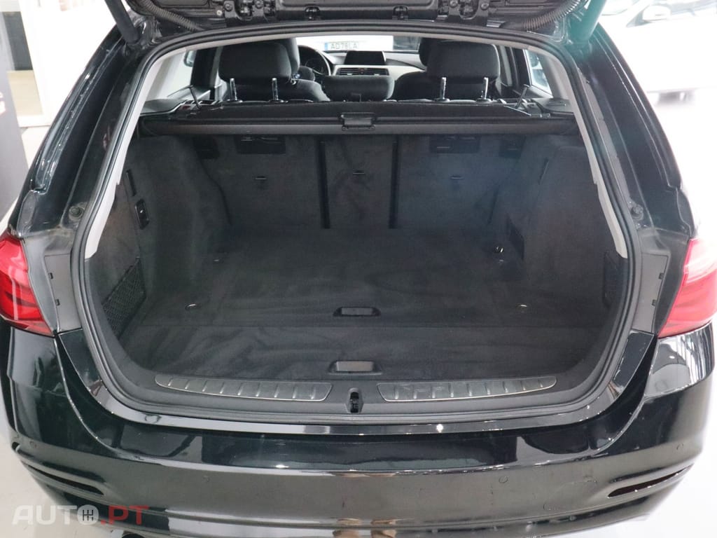 BMW 318 d Touring Aut.