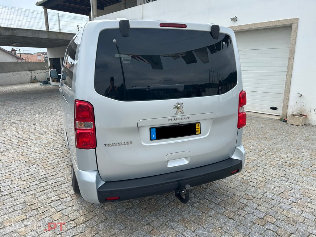 Peugeot Traveller 2019