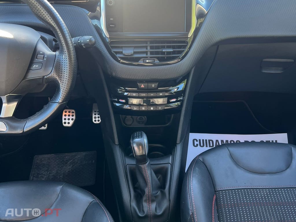 Peugeot 208 1.2 PureTech GT Line