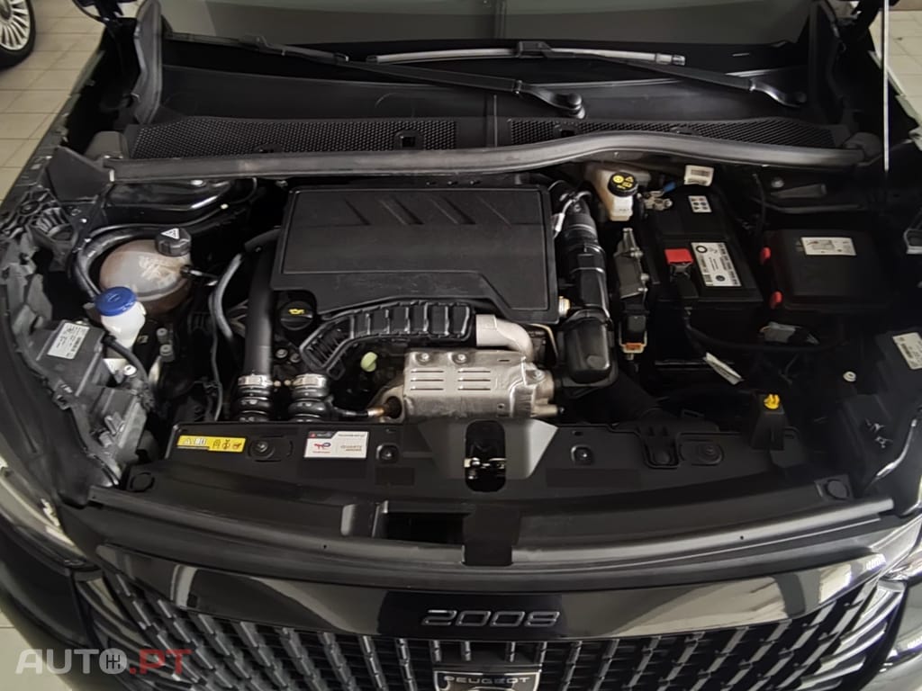 Peugeot 2008 1.2 PureTech Allure Pack