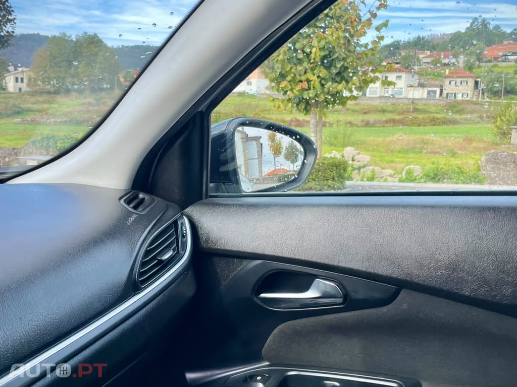 Fiat Tipo 1.3 M-Jet Lounge