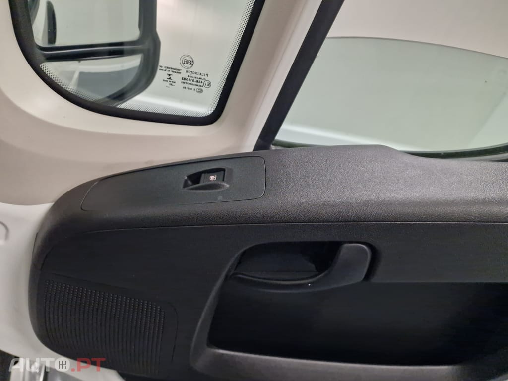Peugeot Boxer 2.2 BlueHDi 435 L4H2 Premium