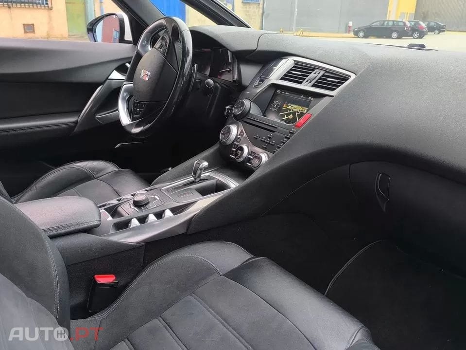 Citroen DS5 1.6 e-HDi Air. So Chic CMP6 112g