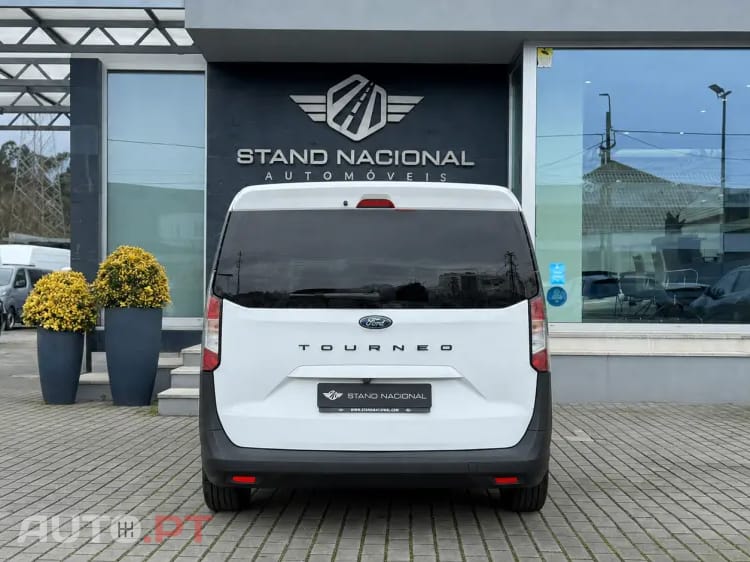 Ford Tourneo 1.0 EcoBoost Titanium