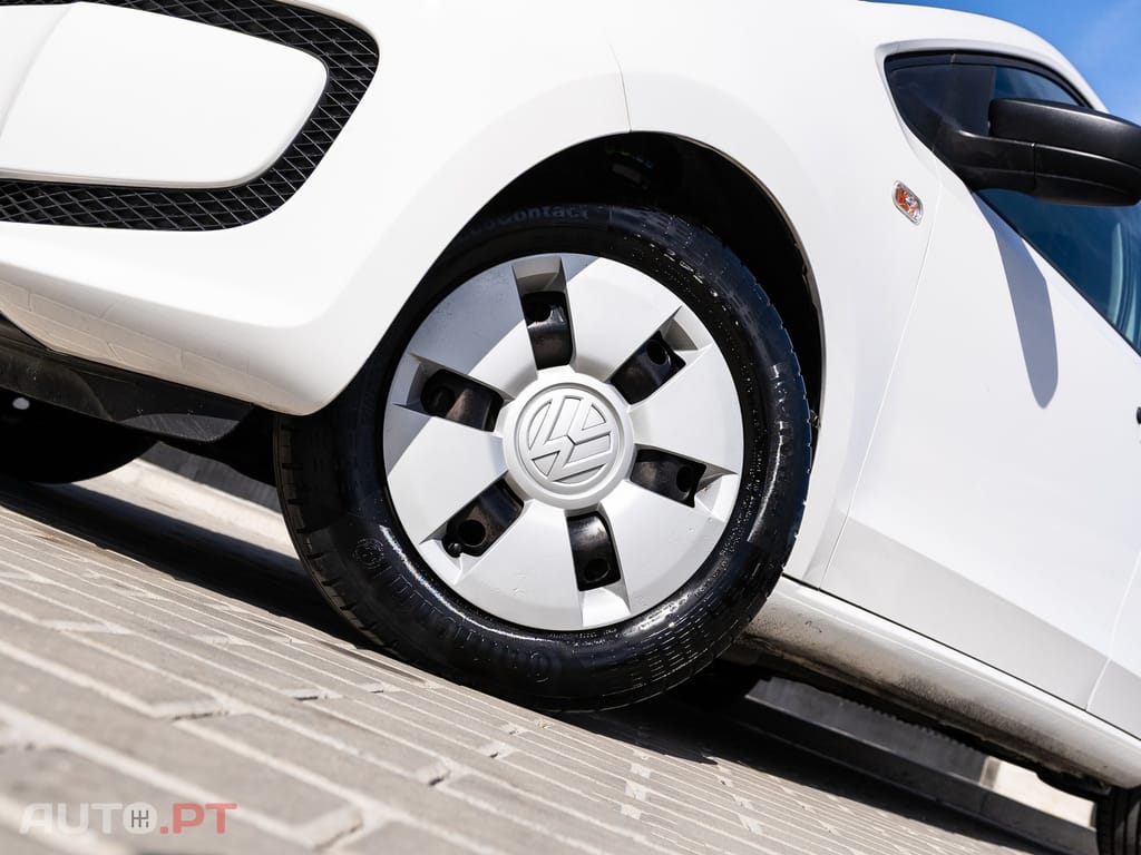 Volkswagen Up! 1.0 Take