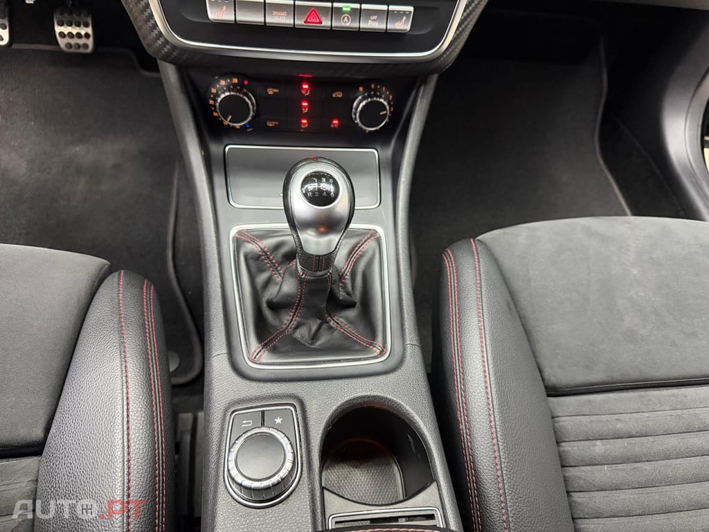 Mercedes-Benz A 180 AMG Line