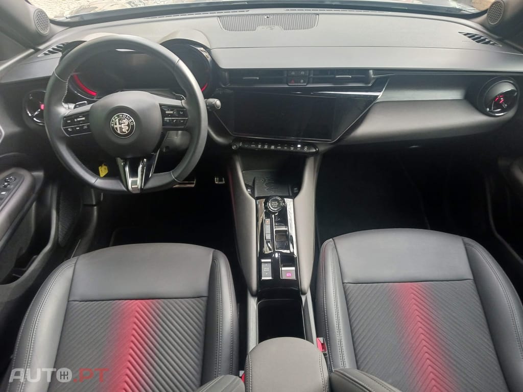 Alfa Romeo Junior 1.2 Speciale eDCT6