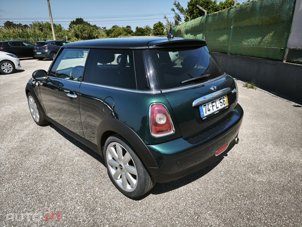 MINI Cooper Cooper D