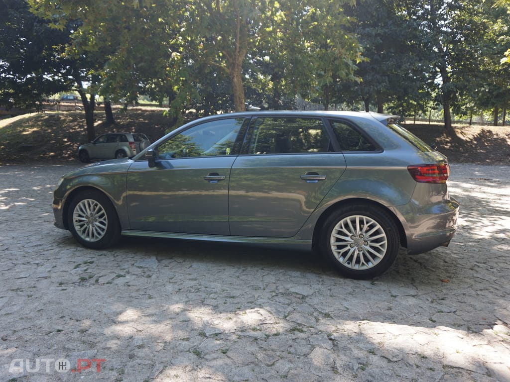 Audi A3 Sportback 1.6 TDI Attraction Ultra
