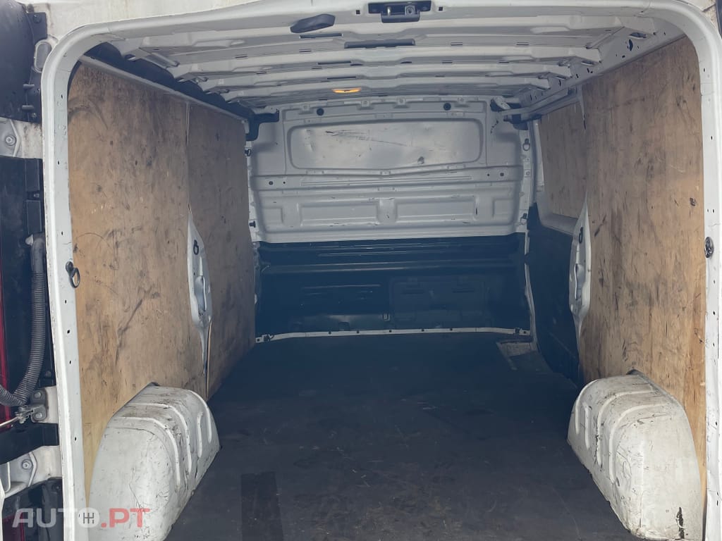 Renault Trafic 2.0 dCi L2H1 1.2T