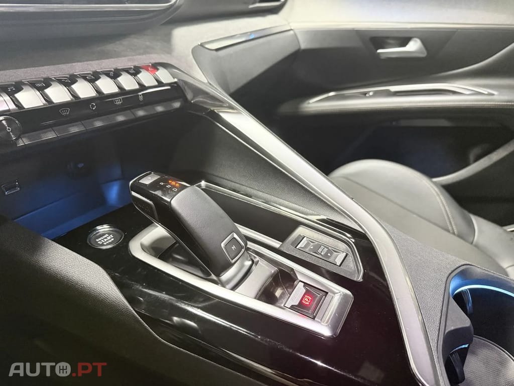 Peugeot 3008 1.2 PureTech GT EAT8