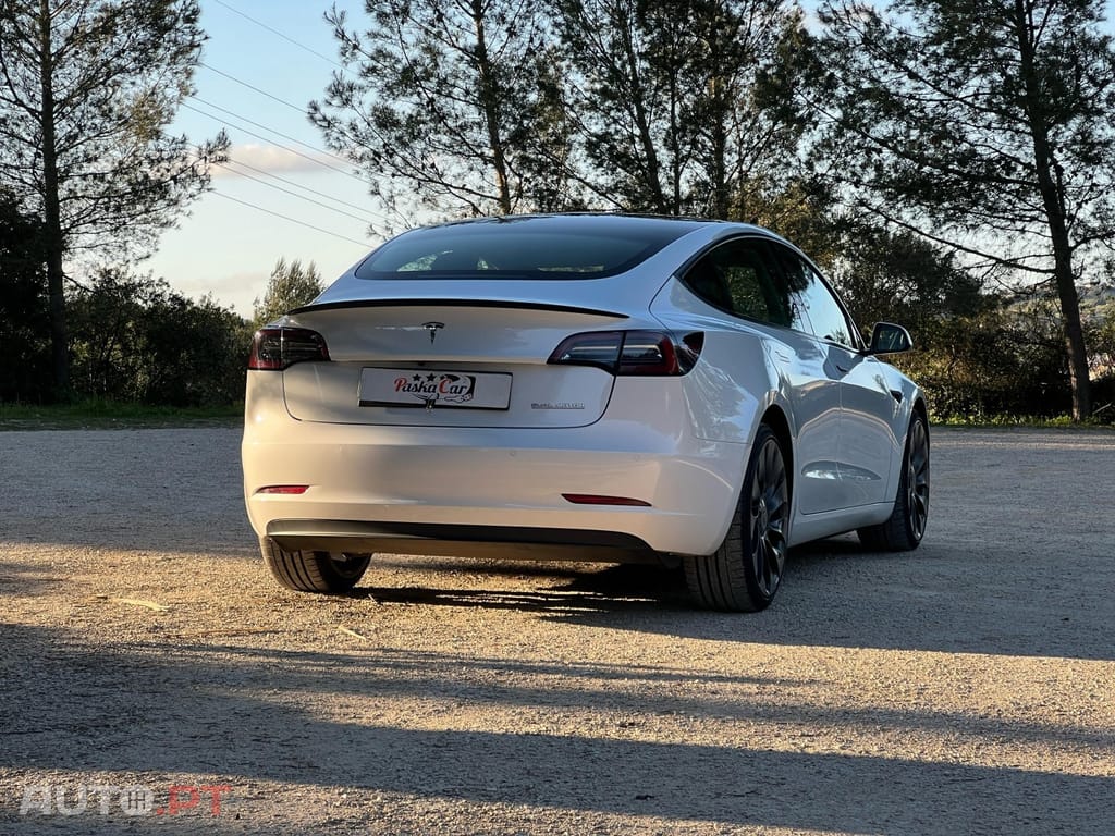 Tesla Model 3 Standard Range Plus RWD