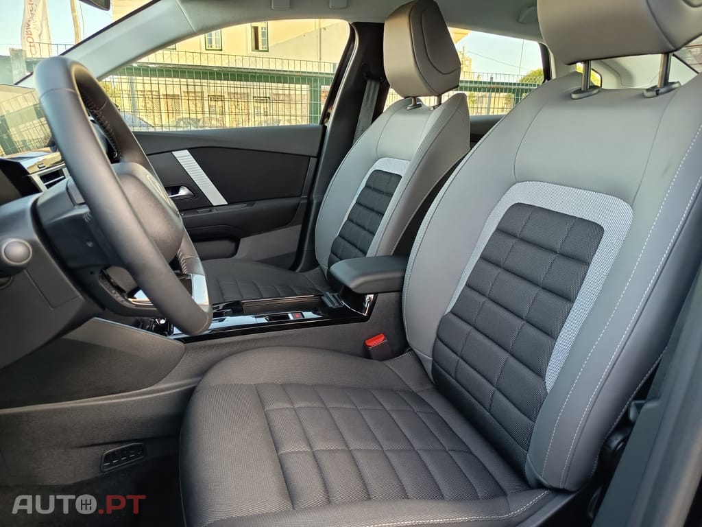 Citroen e-C4 X 54 kWh Autonomia Alargada Plus