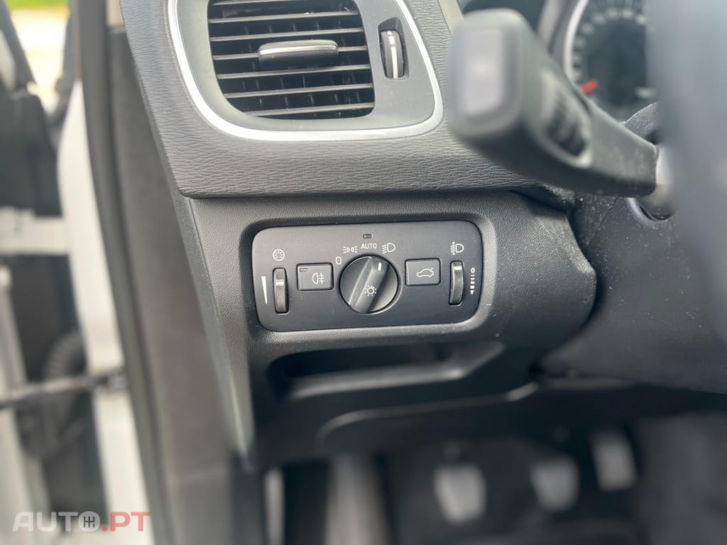 Volvo V40 2.0 D2 Kinetic