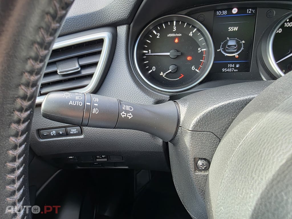 Nissan Qashqai 1.5 dCi N-Connecta J18