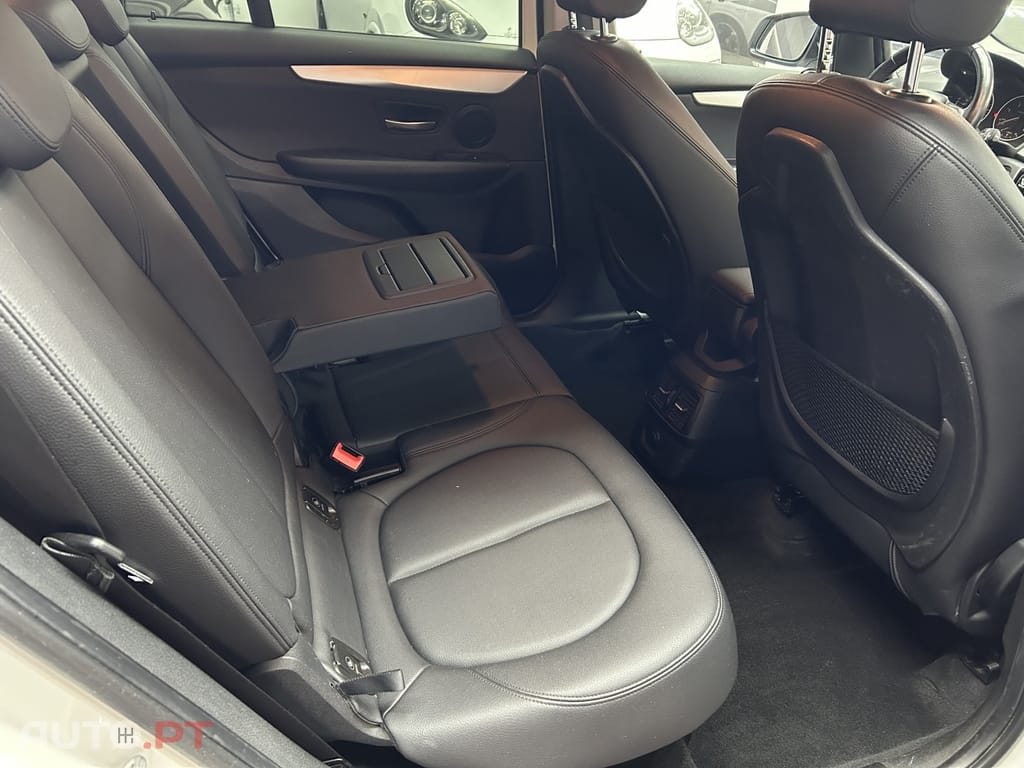 BMW 216 d
