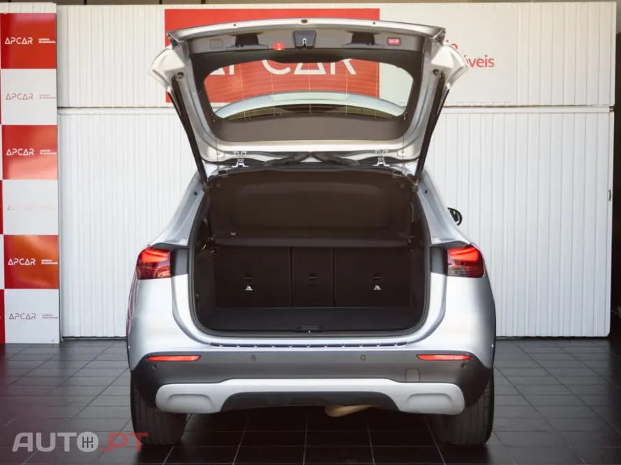 Mercedes-Benz GLA 180 d Style