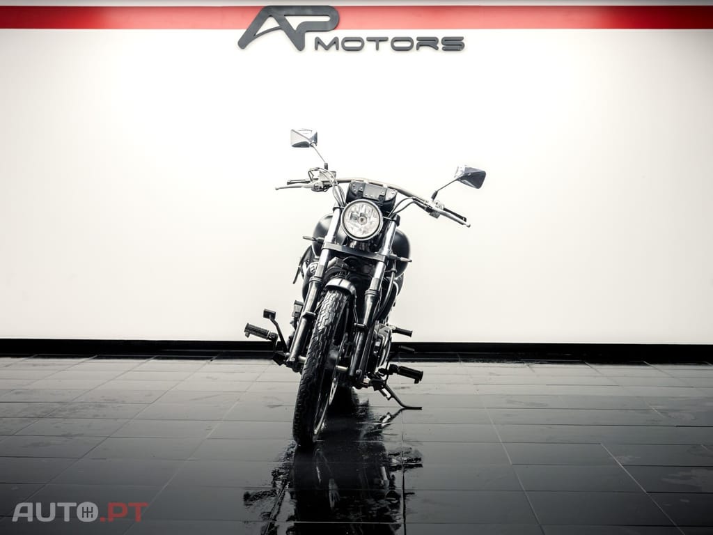 Kawasaki VN 900 CUSTOM Special Edition